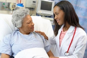¿Cuál es la probabilidad que las mujeres en España sufran de cáncer de mama? ¿Cuál es la probabilidad que las mujeres en España sufran de cáncer de mama?