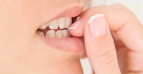 6 Malos Hábitos que Afectan la Salud Bucal y Provocan la Aparición de otras Enfermedades en España