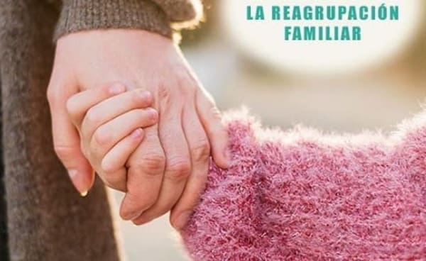 Mejor seguro de salud para renovar NIE en España