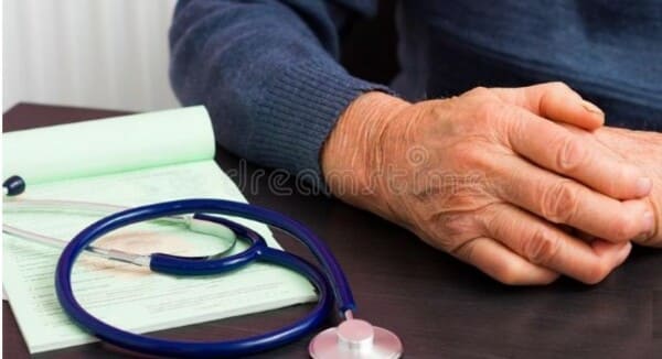 Mejor seguro de salud para ancianos en España
