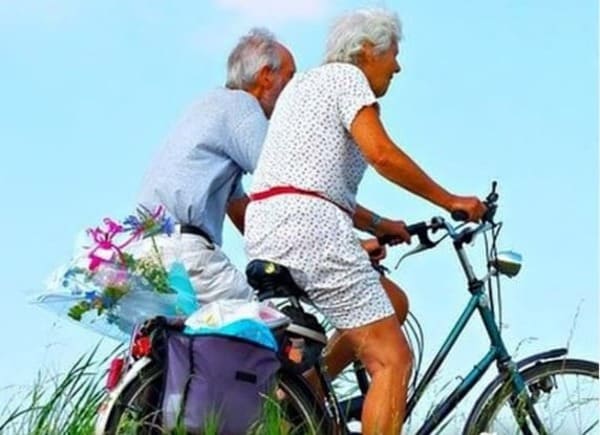 El Mejor Seguro de Salud para Mayores de 80 Años en España