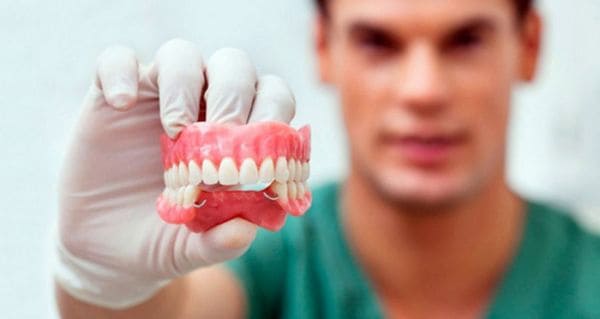 Prótesis Dental Clínica Dental Alaia en Victoria Álava