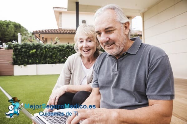 Mejor Aseguradora de Salud para Mayores de 55 Años 2026 en España