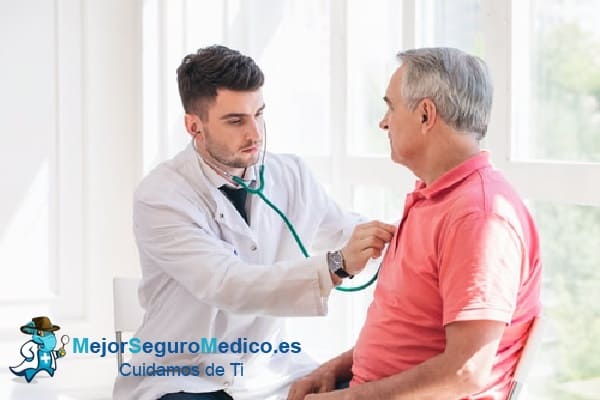 ¿Qué inconvenientes tendría para contratar un seguro médico para chequeos médicos en España?