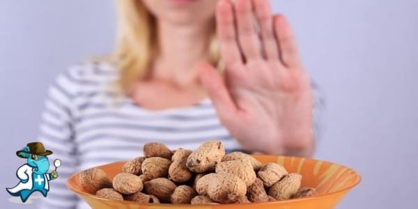 ¿Qué Exclusiones Tendría un Seguro Médico para una Persona con una Alergia a los Cacahuetes en España?