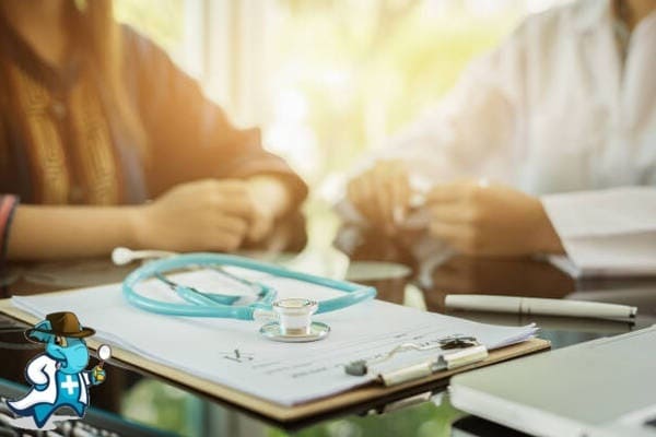 ¿Cubre el Seguro Médico la Desmosis Coli Primaria en España?